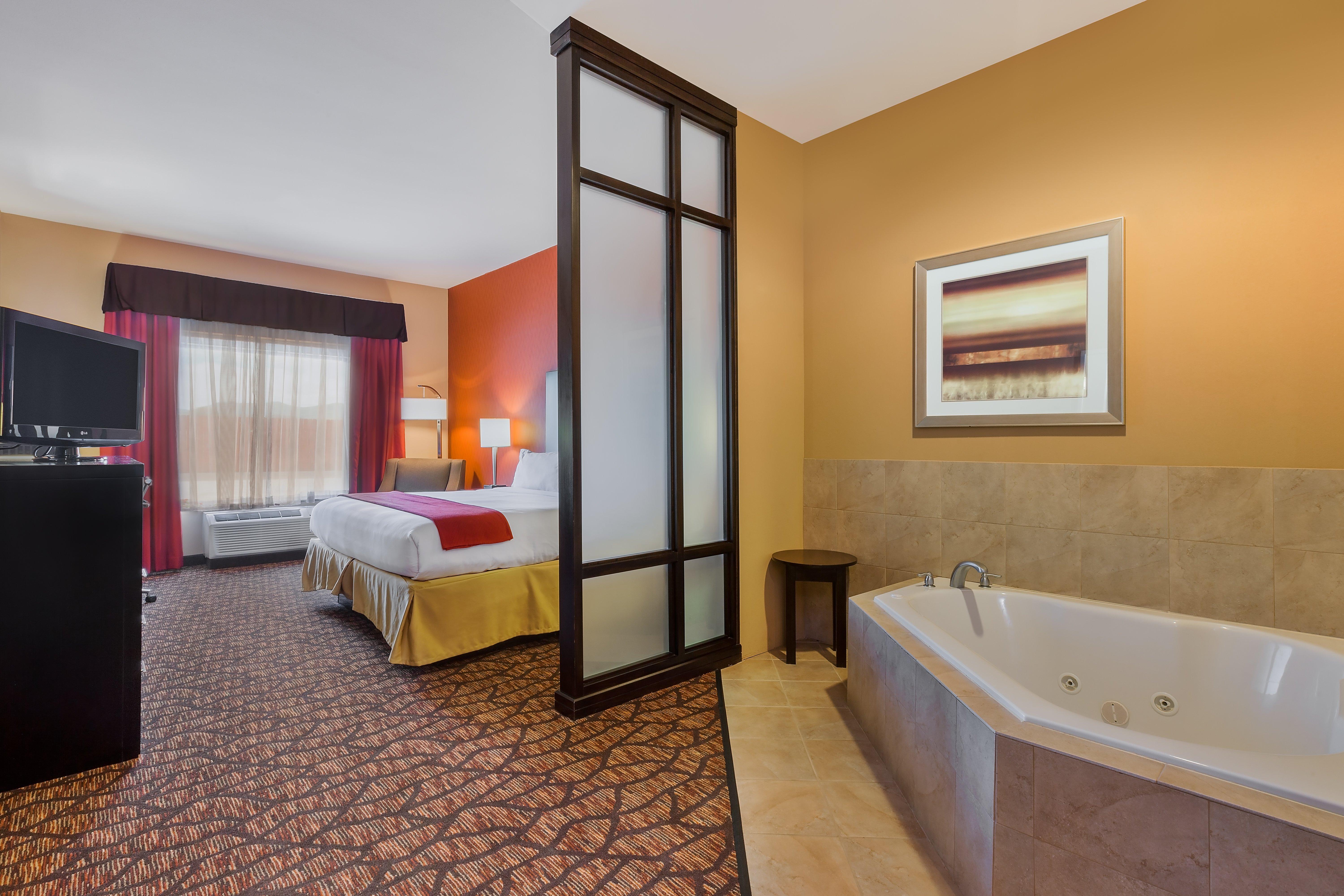 Holiday Inn Express And Suites Alpine By Ihg Eksteriør billede