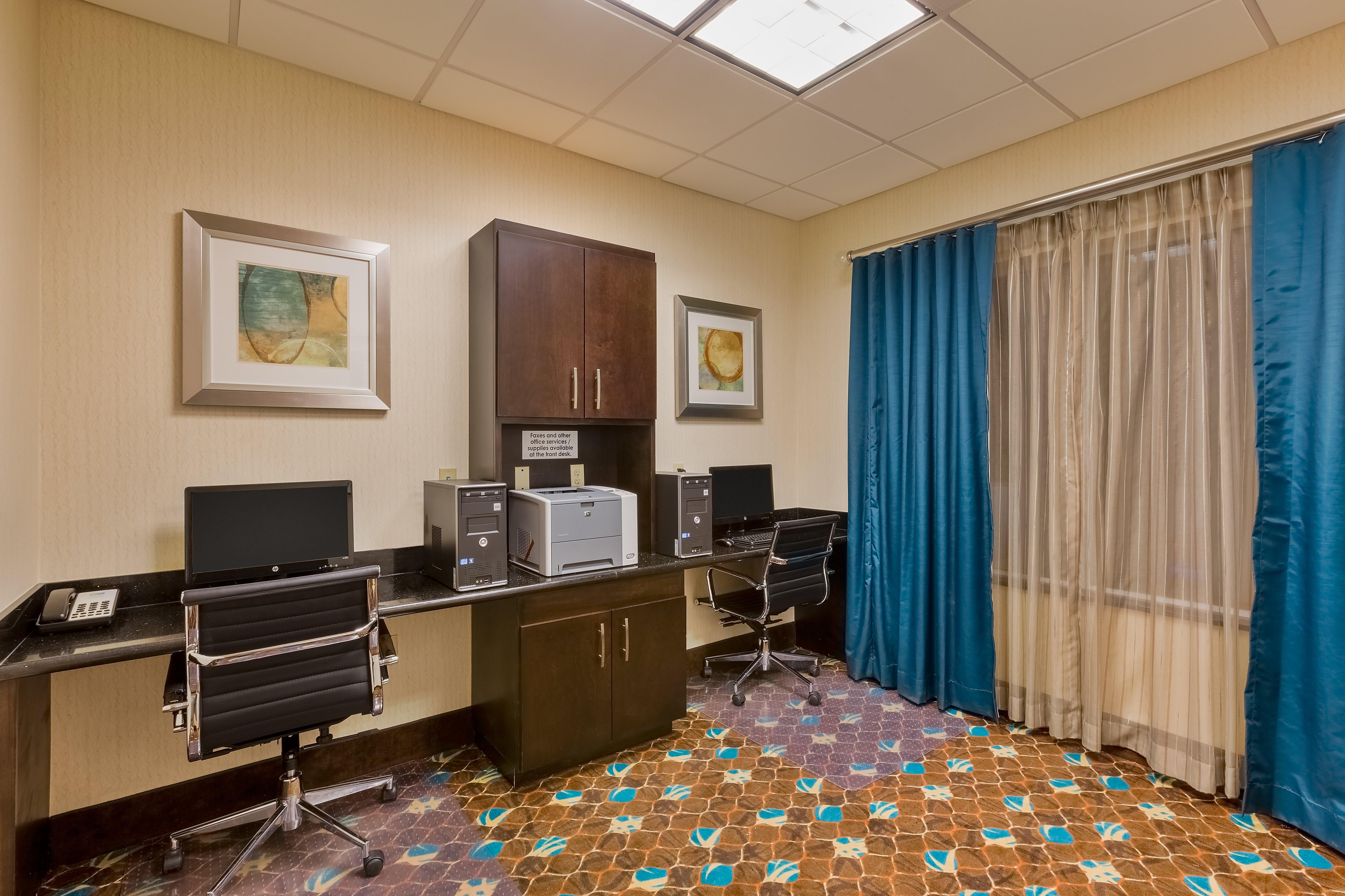 Holiday Inn Express And Suites Alpine By Ihg Eksteriør billede
